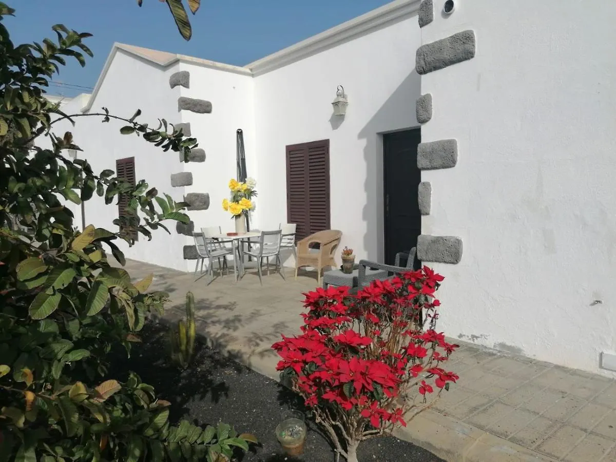 Numero28,Casa Tilama Uga 0*,  Espagne