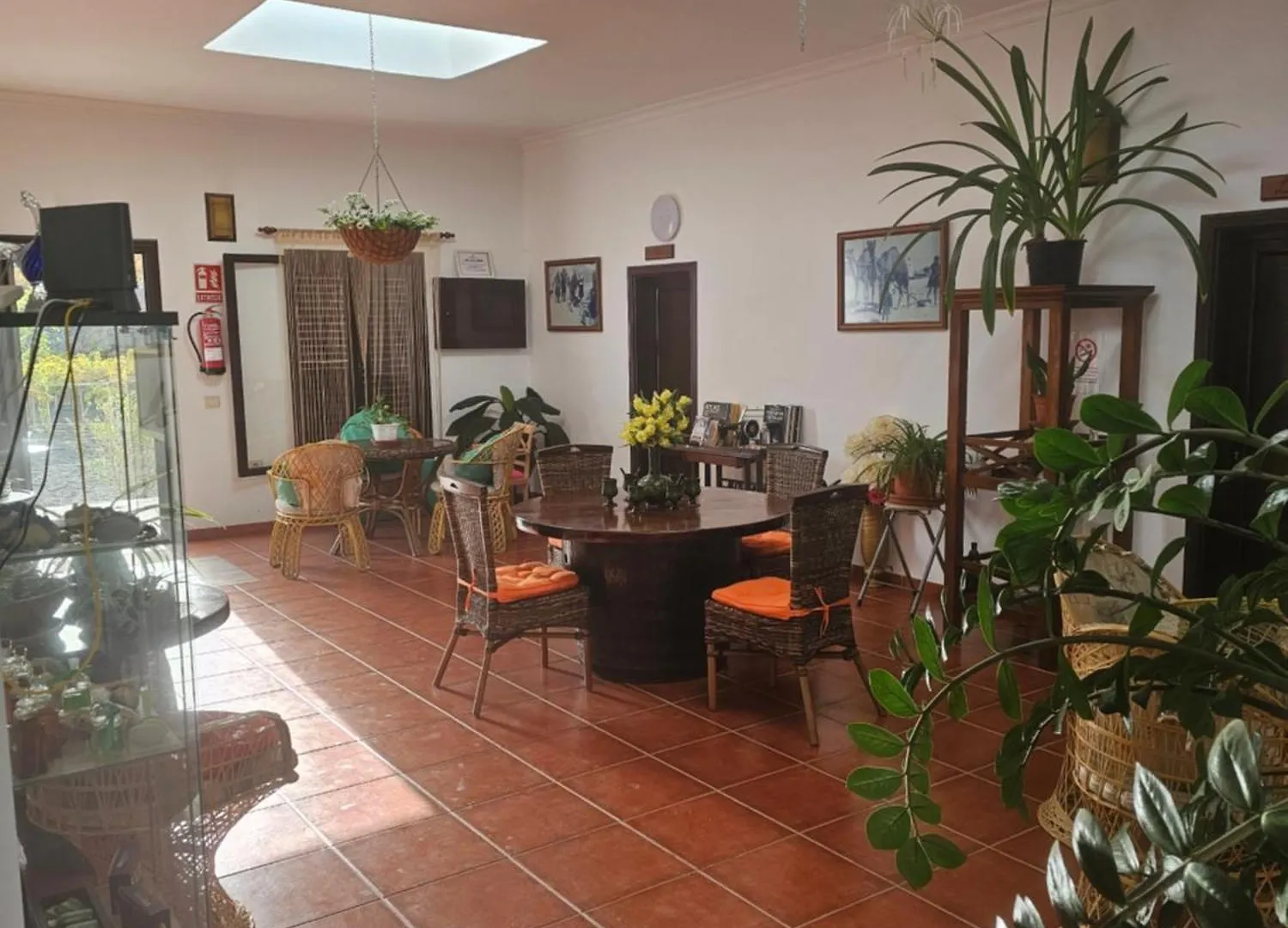 Numero28,Casa Tilama Uga 0*,  Espagne